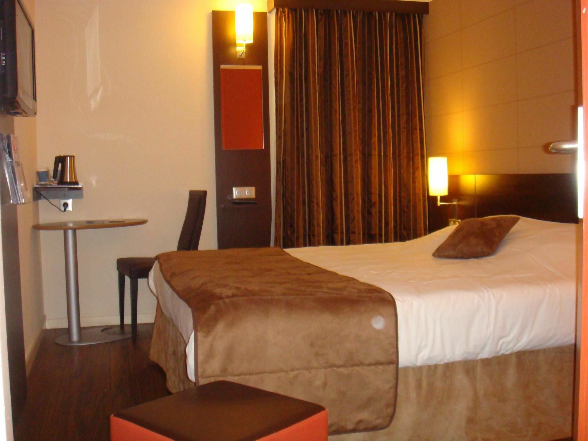 Hotel Inn Design Poitiers Sud Szoba fotó
