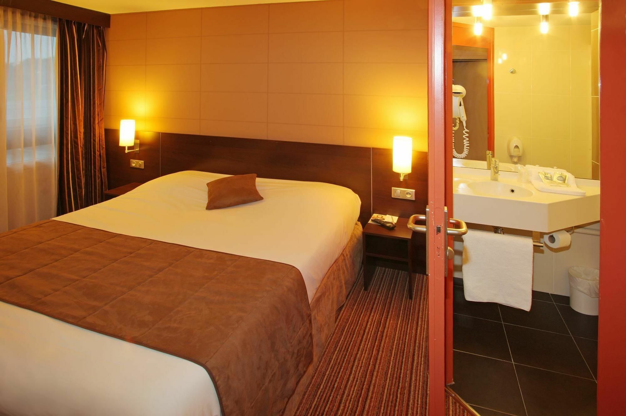 Hotel Inn Design Poitiers Sud Kültér fotó